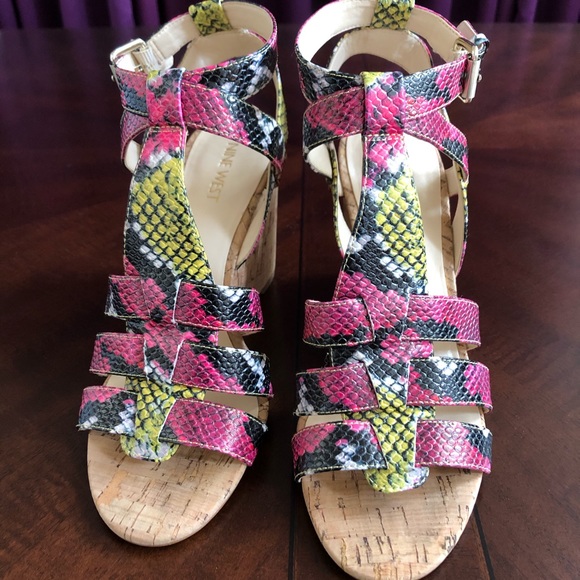 💕Host Pick - Nine West Multi-Color Reptile Wedge Sandals - Picture 2 of 9